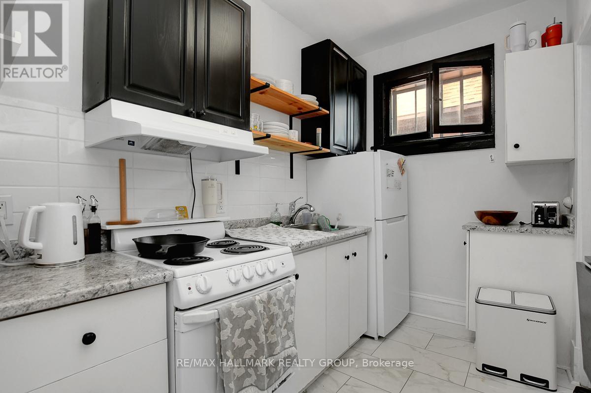 Photo 28 of 120 Strathcona Avenue, Ottawa ON