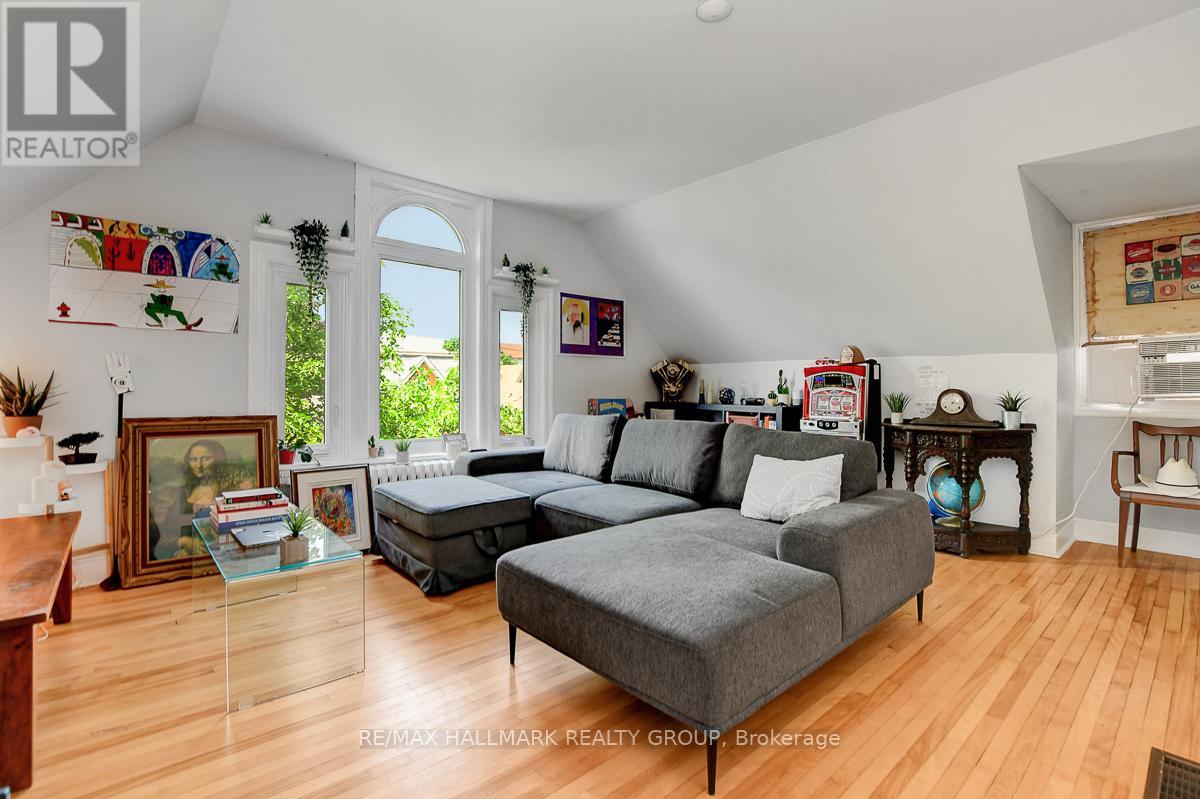 Photo 16 of 120 Strathcona Avenue, Ottawa ON