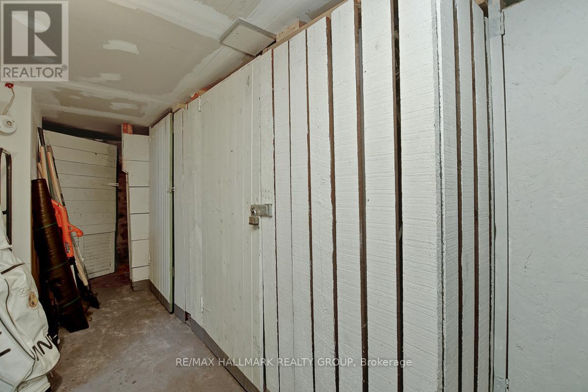 Photo 14 of 120 Strathcona Avenue, Ottawa ON