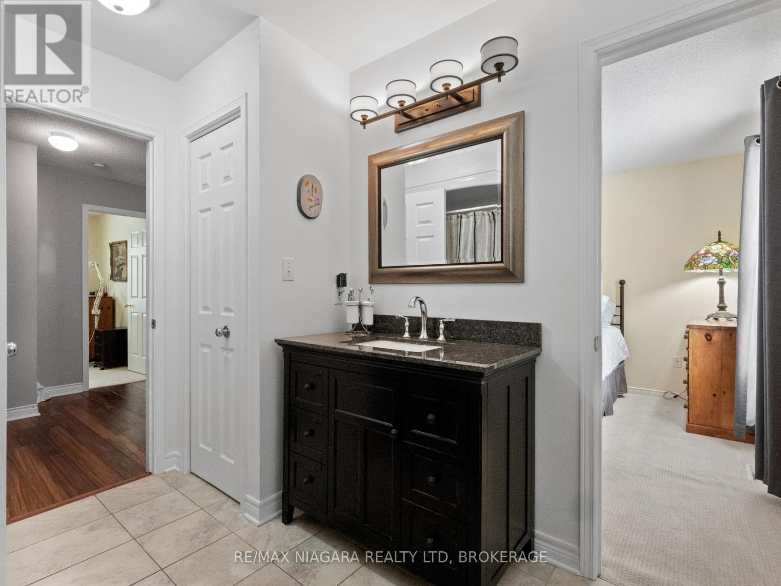 Photo 12 of 630 Scott Avenue, Fort Erie ON