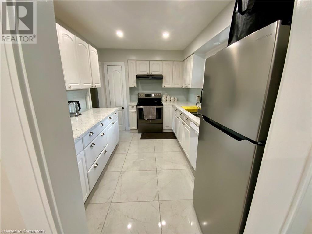 Photo 8 of 755 Drury Lane, Burlington ON