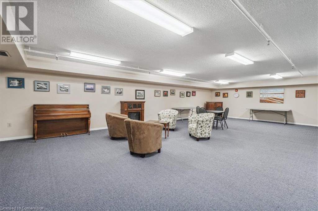 Photo 32 of 5070 Pinedale Avenue Unit 207, Burlington ON