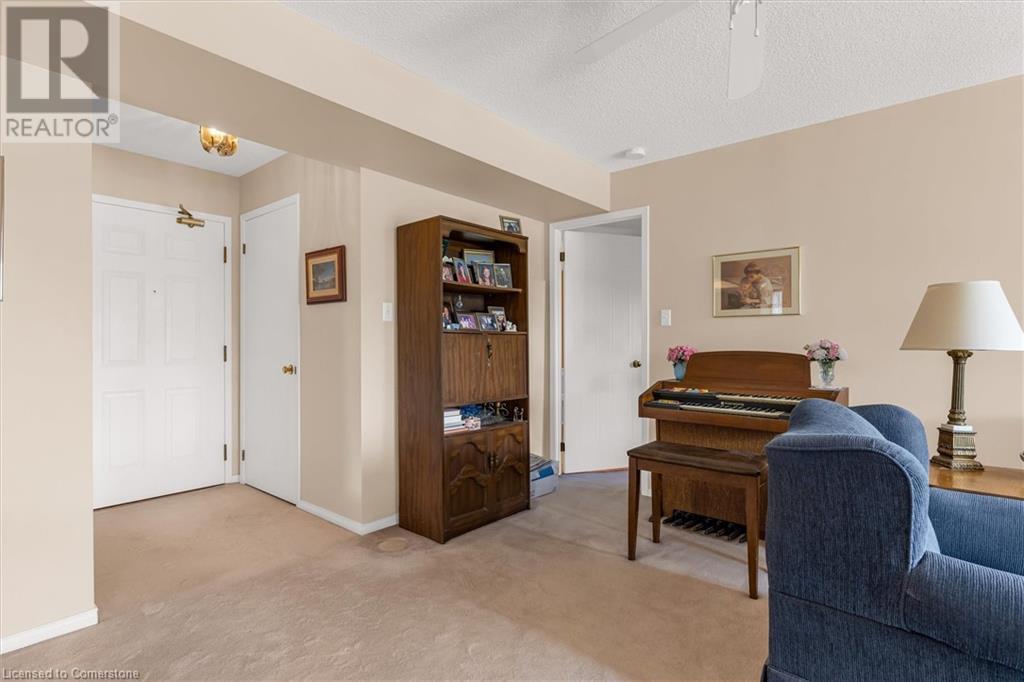 Photo 4 of 5070 Pinedale Avenue Unit 207, Burlington ON