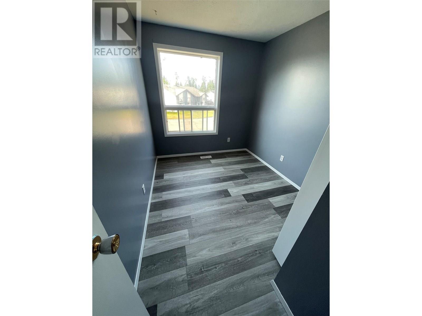 151 Valleyview Crescent, Tumbler Ridge