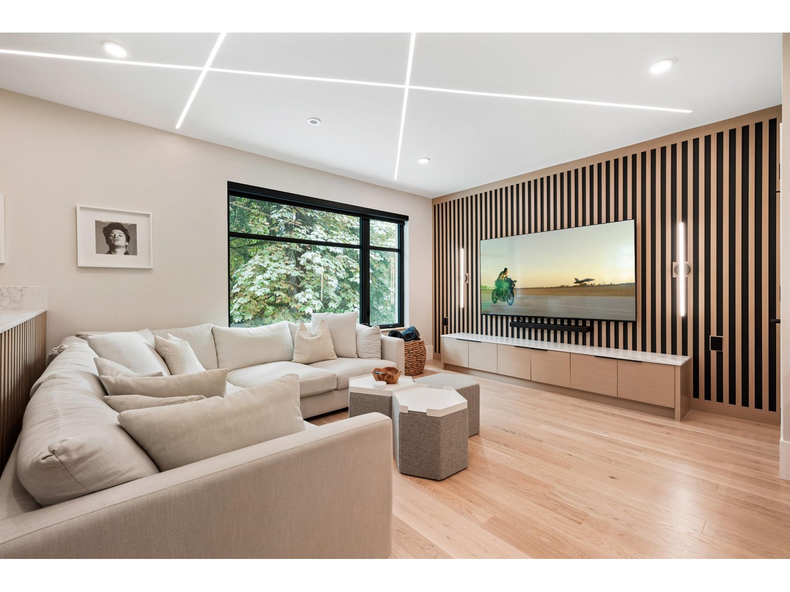 Photo 24 of 12605 15 A Avenue, Surrey BC