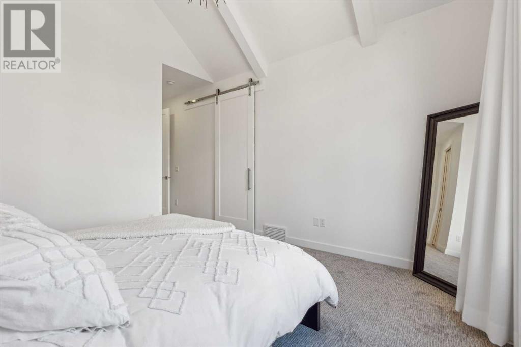 Single Family House for Sale in  Westmount Road NW West Hillhurst Calgary 