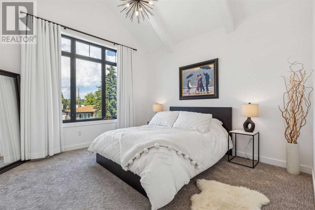 Single Family House for Sale in  Westmount Road NW West Hillhurst Calgary 