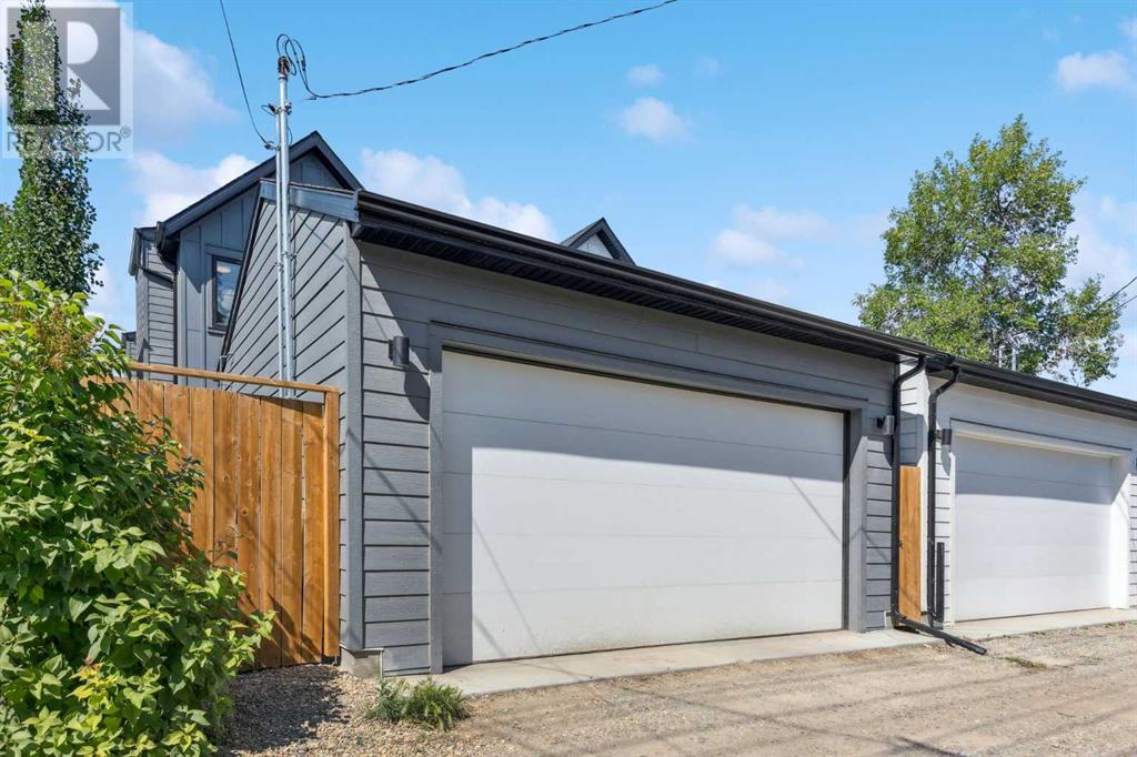 Single Family House for Sale in  Westmount Road NW West Hillhurst Calgary 