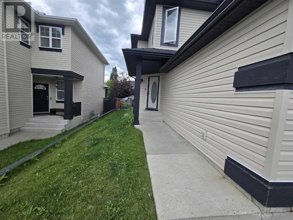Single Family House for Sale in  Bridlecreek Park SW Bridlewood Calgary 