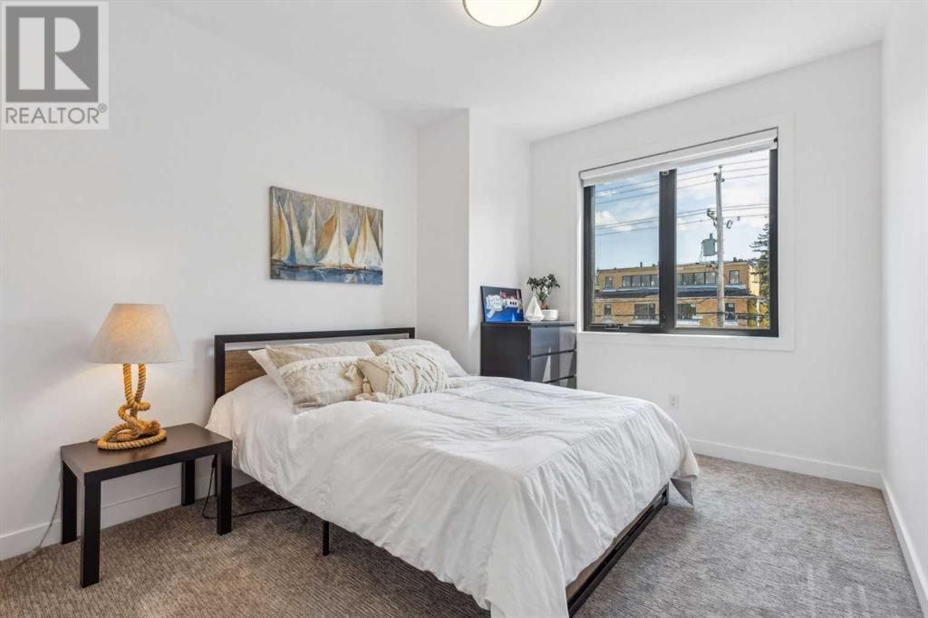 Single Family House for Sale in  Westmount Road NW West Hillhurst Calgary 