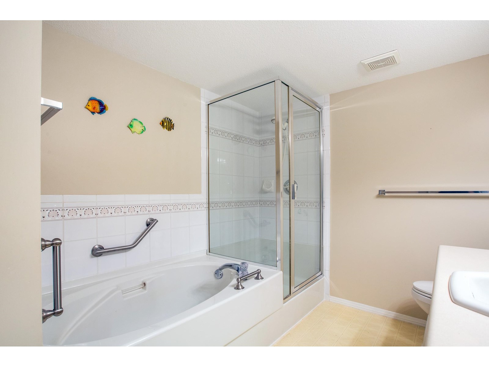 Photo 20 of 212 13888 70 Avenue, Surrey BC