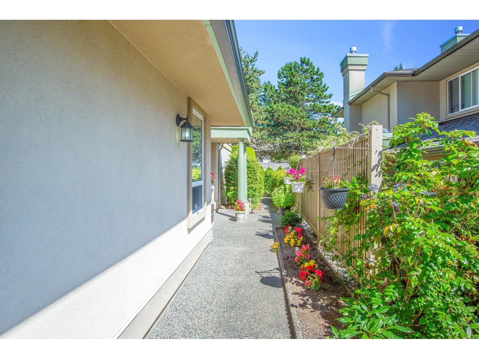 Photo 2 of 212 13888 70 Avenue, Surrey BC