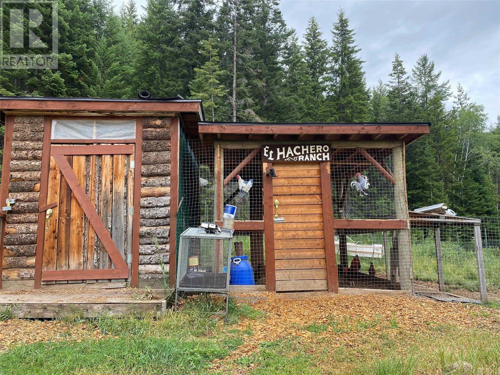 4405 Erie Ross-Spur Road, Salmo