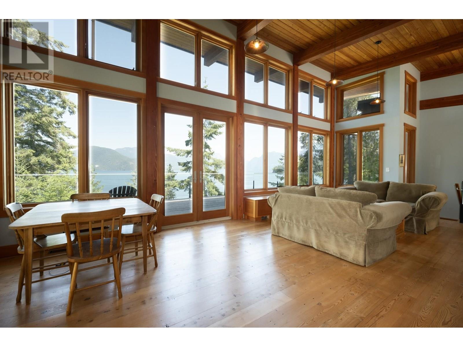 6290 MAPLE ROAD, Egmont
