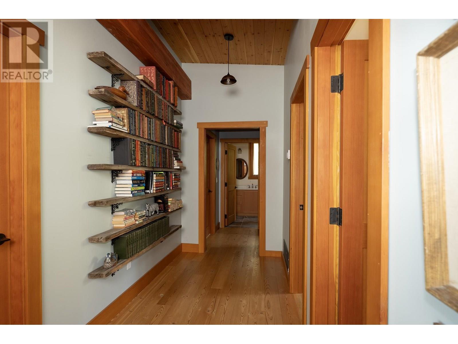 6290 MAPLE ROAD, Egmont