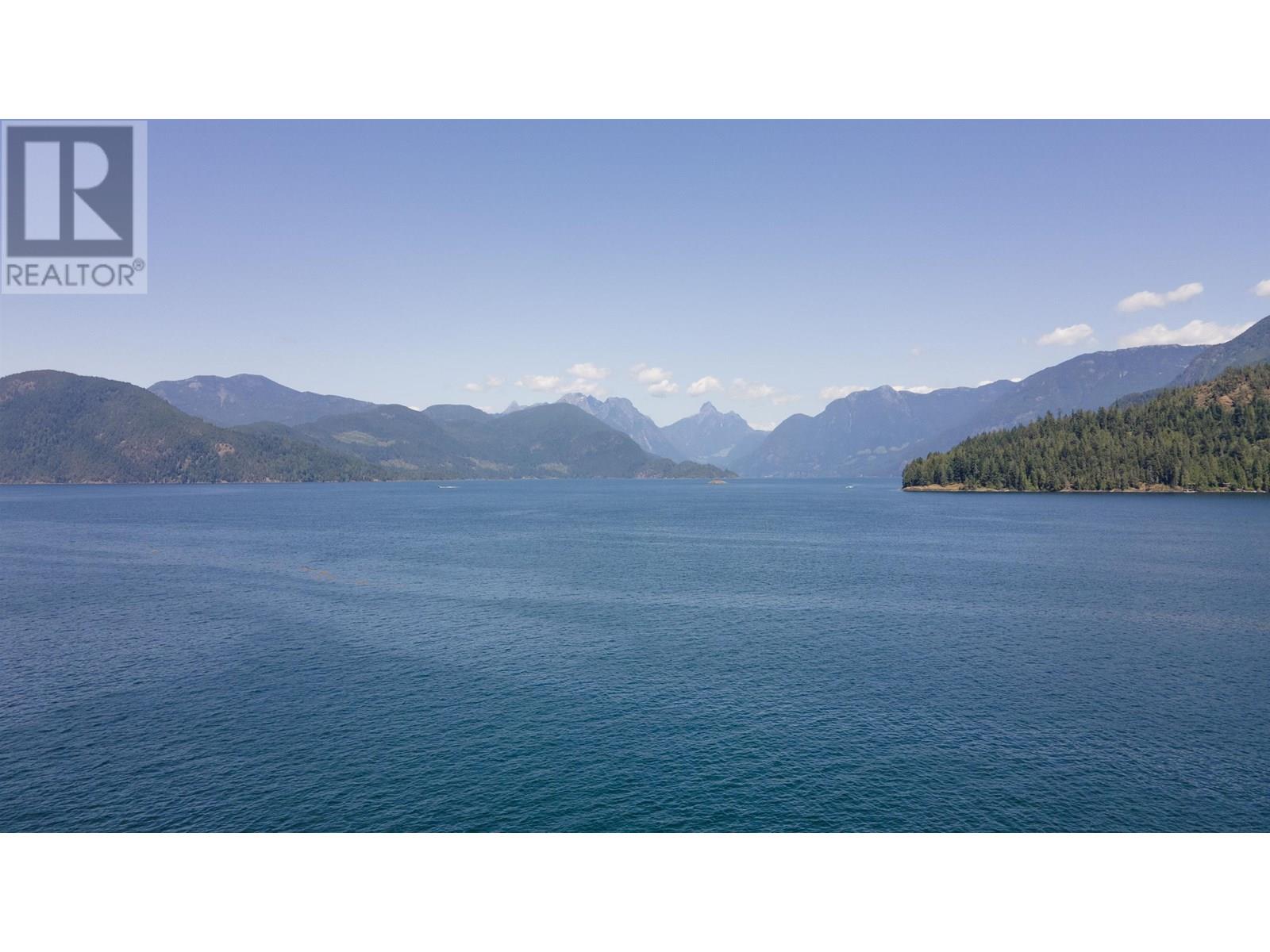 6290 MAPLE ROAD, Egmont