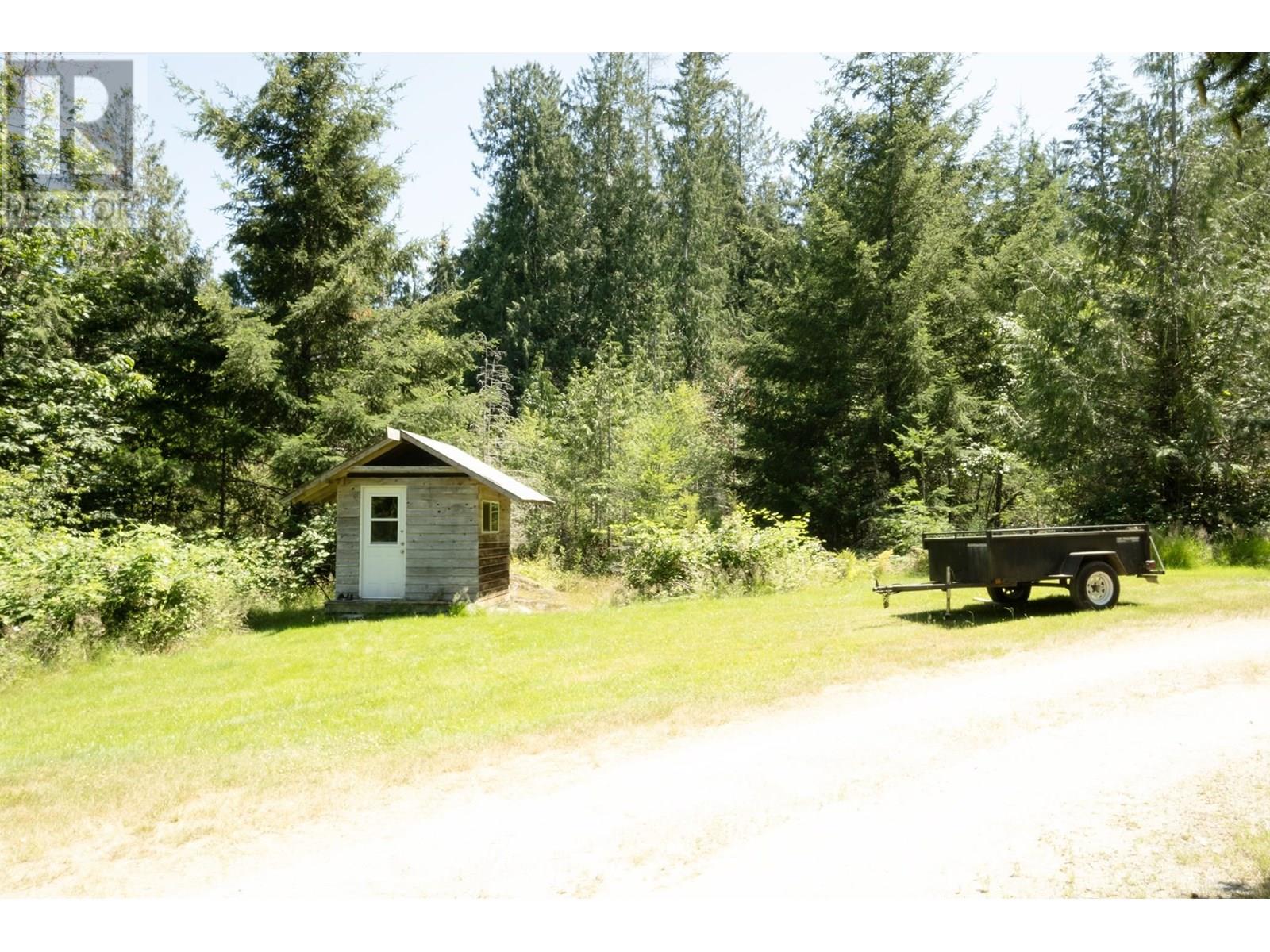6290 MAPLE ROAD, Egmont