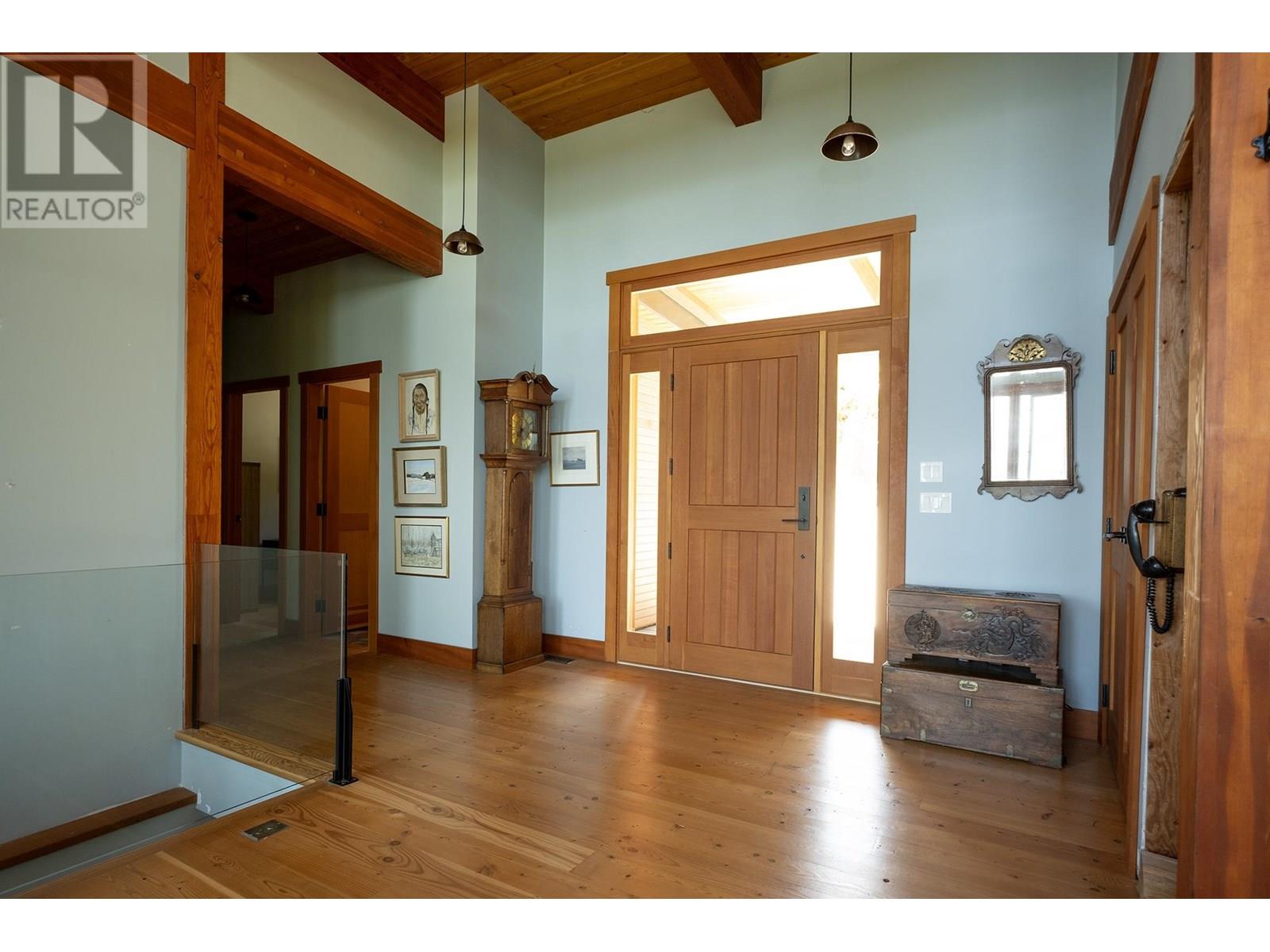 6290 MAPLE ROAD, Egmont