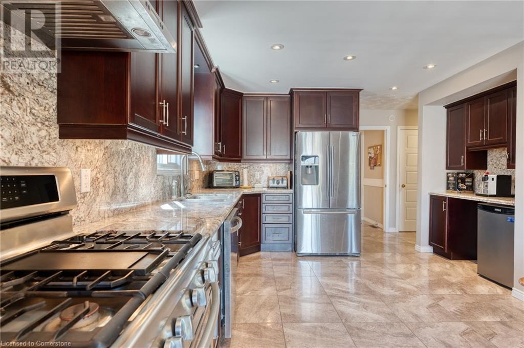 Photo 31 of 2137 Cleaver Avenue, Burlington ON