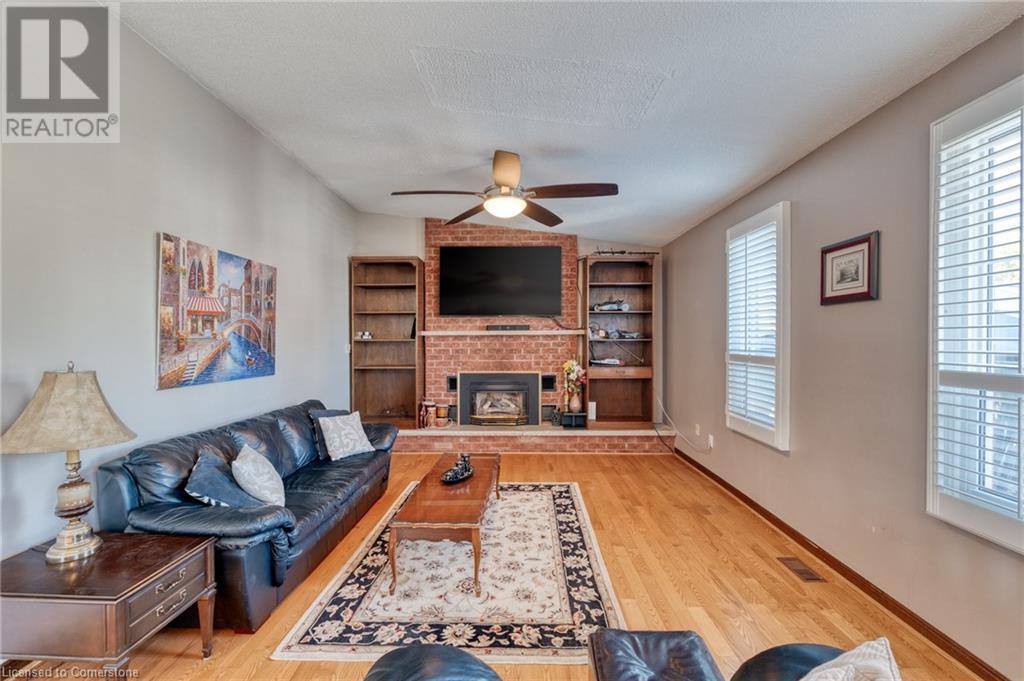 Photo 13 of 2137 Cleaver Avenue, Burlington ON