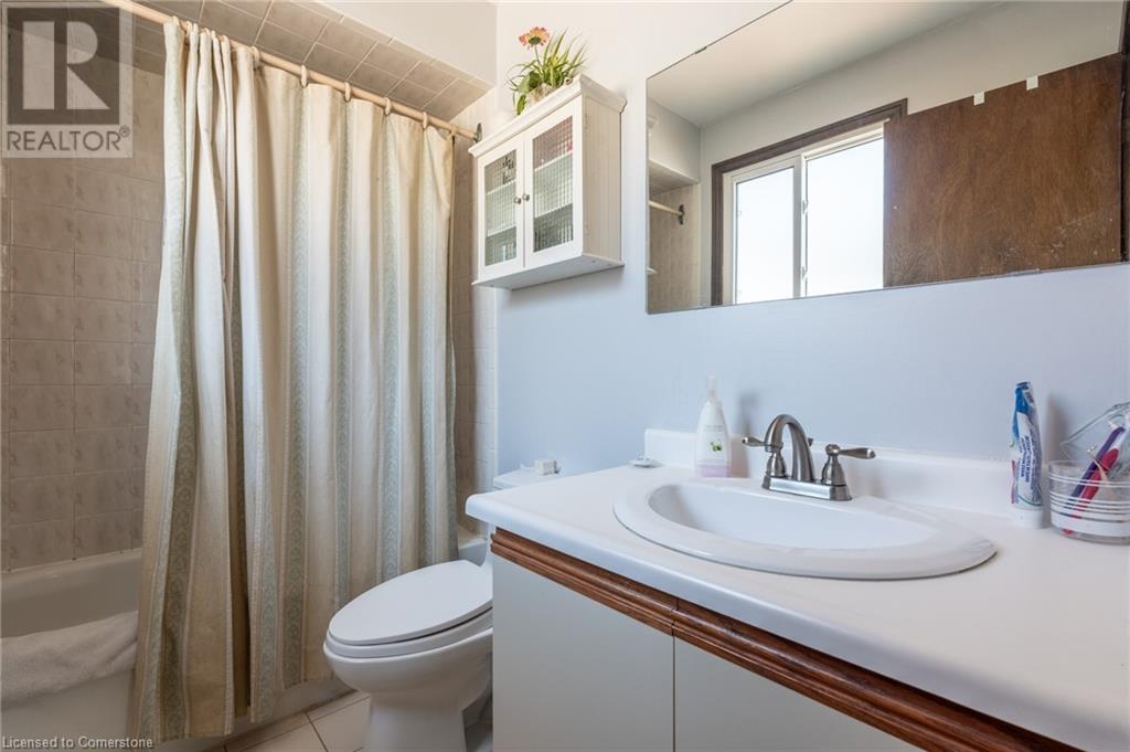 Photo 8 of 2137 Cleaver Avenue, Burlington ON