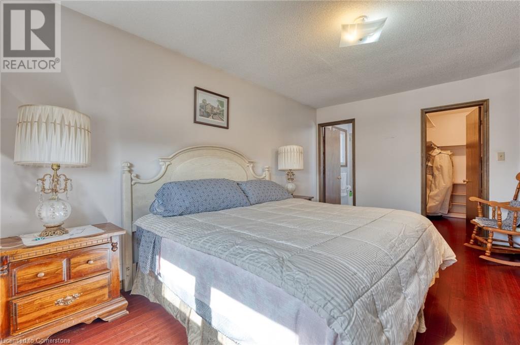 Photo 25 of 2137 Cleaver Avenue, Burlington ON