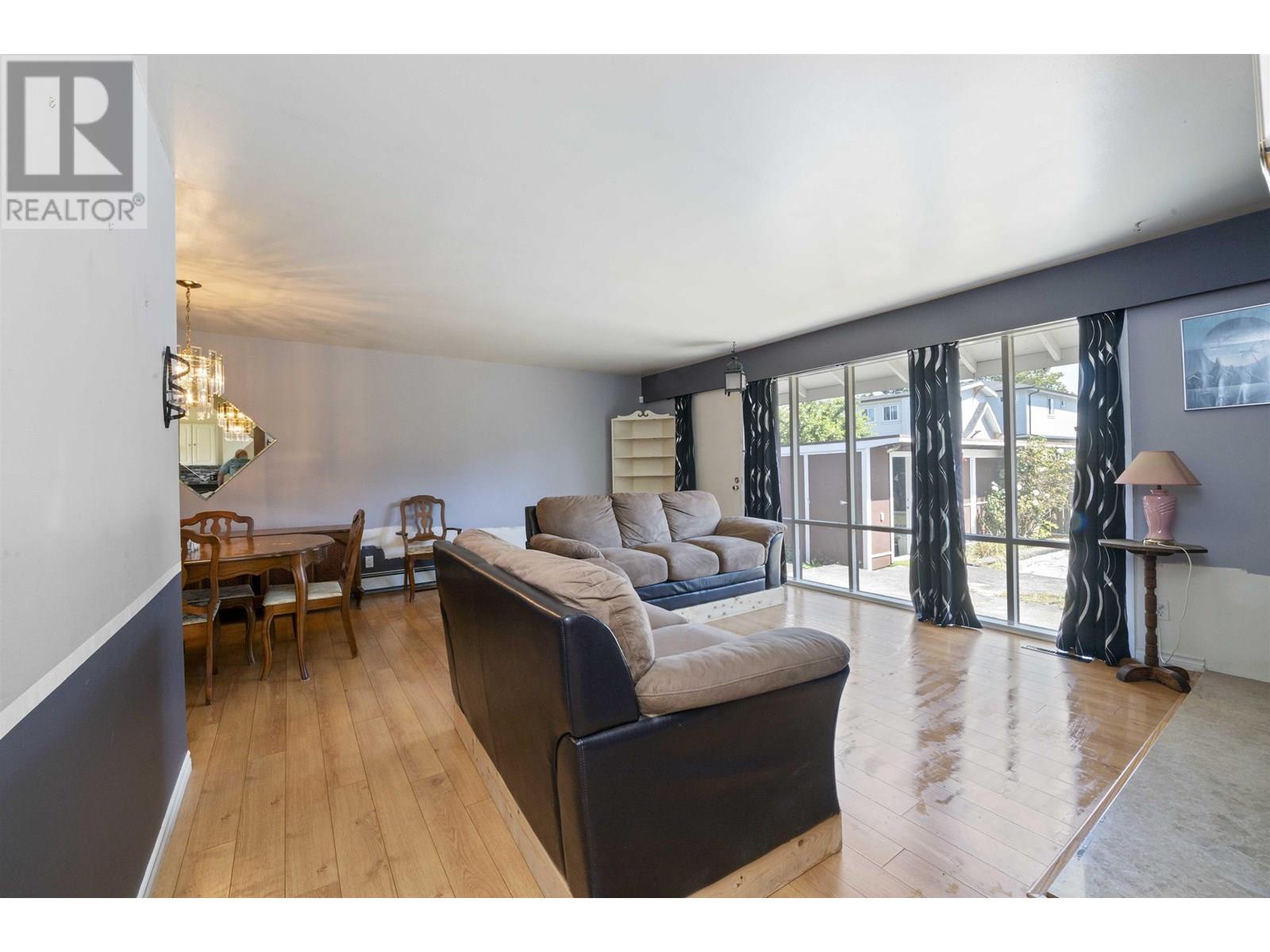 Photo 8 of 10531 Ainsworth Crescent, Richmond BC