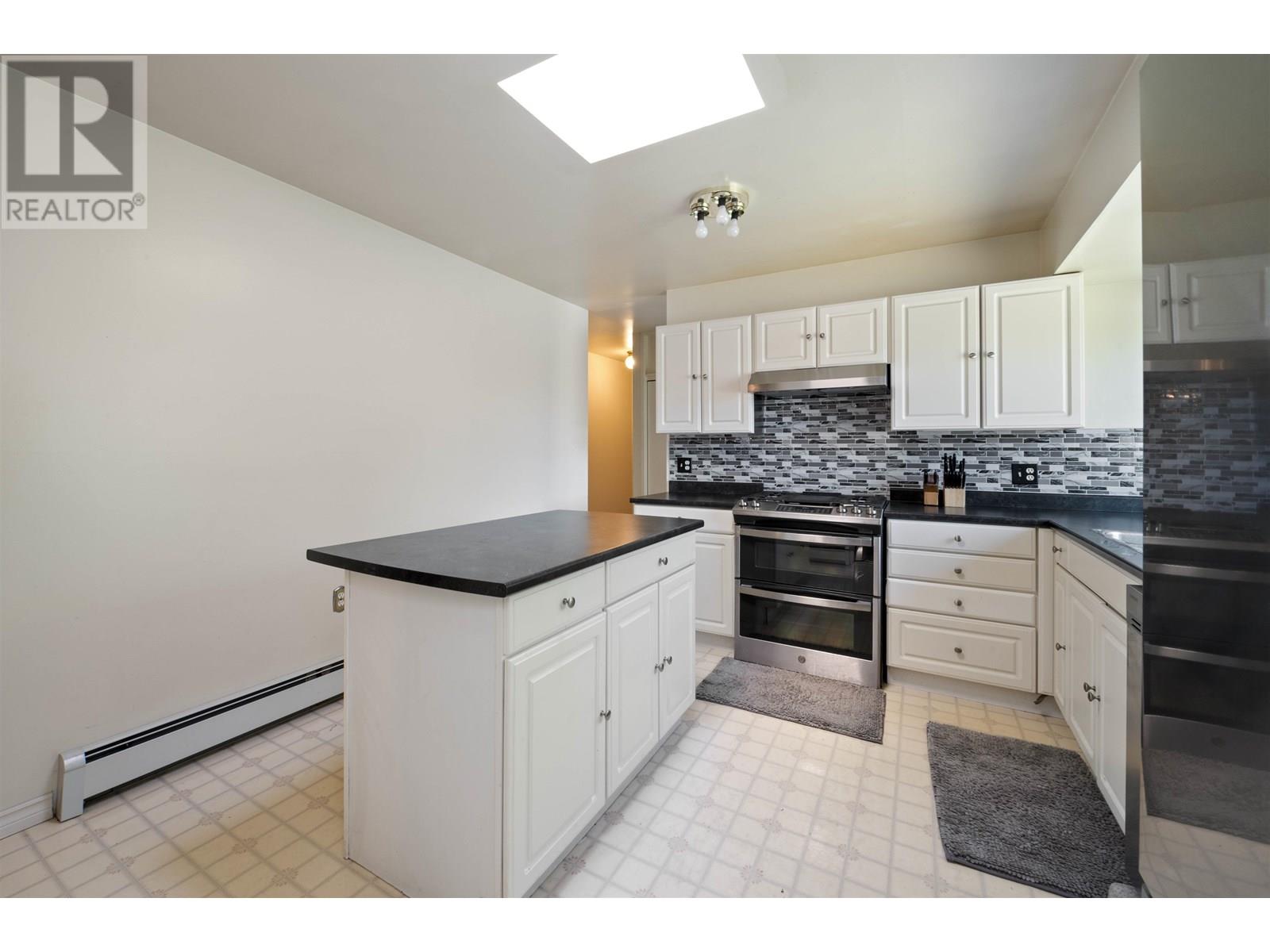 Photo 14 of 10531 Ainsworth Crescent, Richmond BC