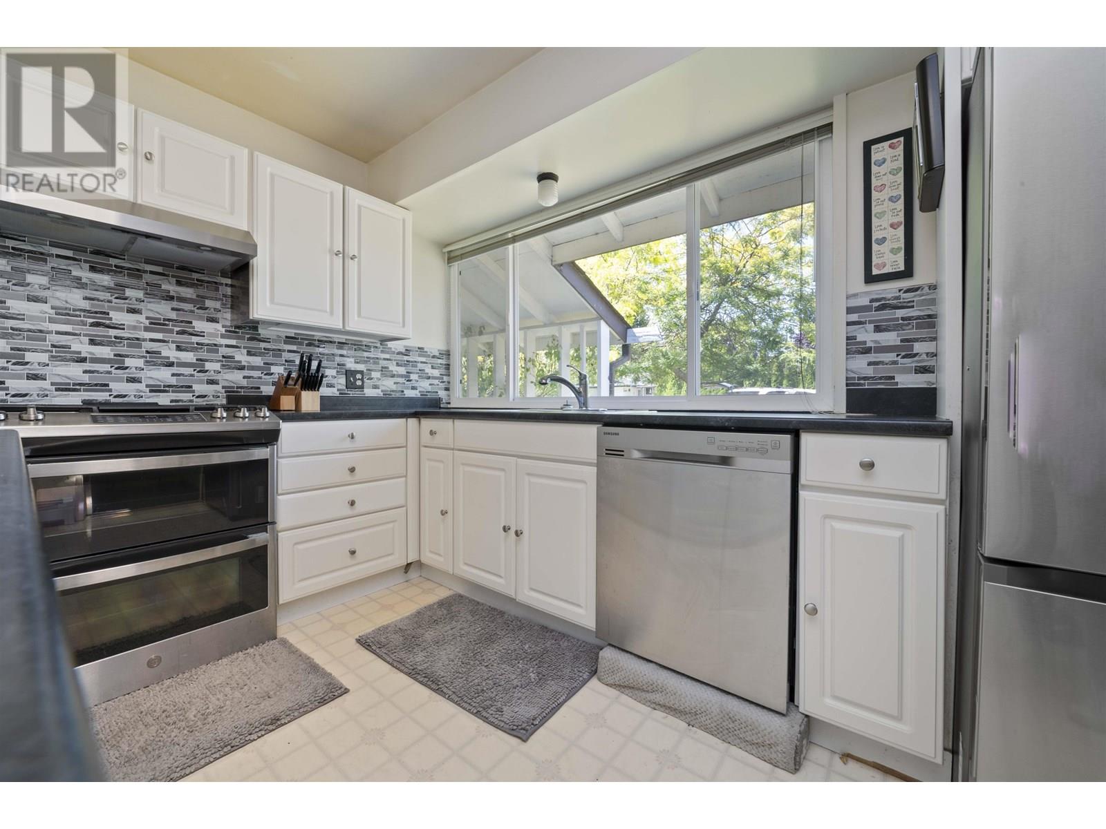 Photo 16 of 10531 Ainsworth Crescent, Richmond BC