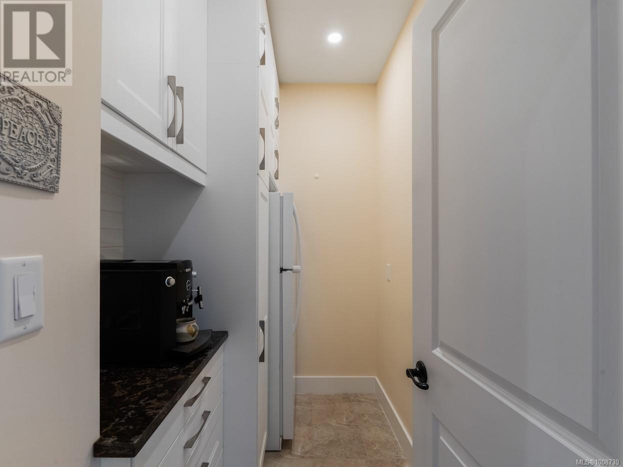 6 614 Granrose Terr, Colwood