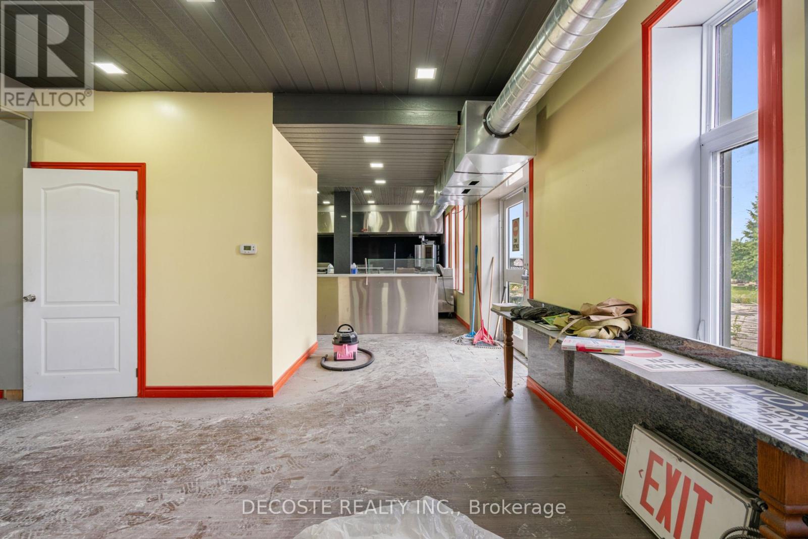 Photo 4 of 240 Macdonald Boulevard, North Glengarry ON