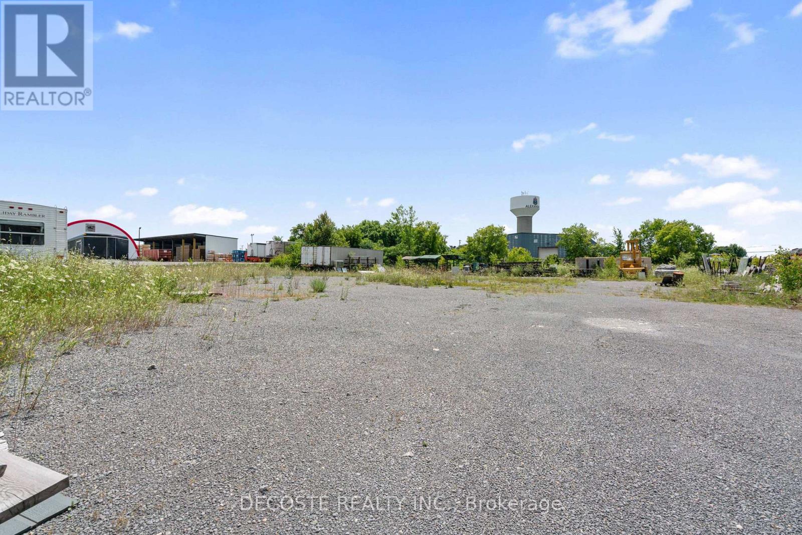 Photo 10 of 240 Macdonald Boulevard, North Glengarry ON