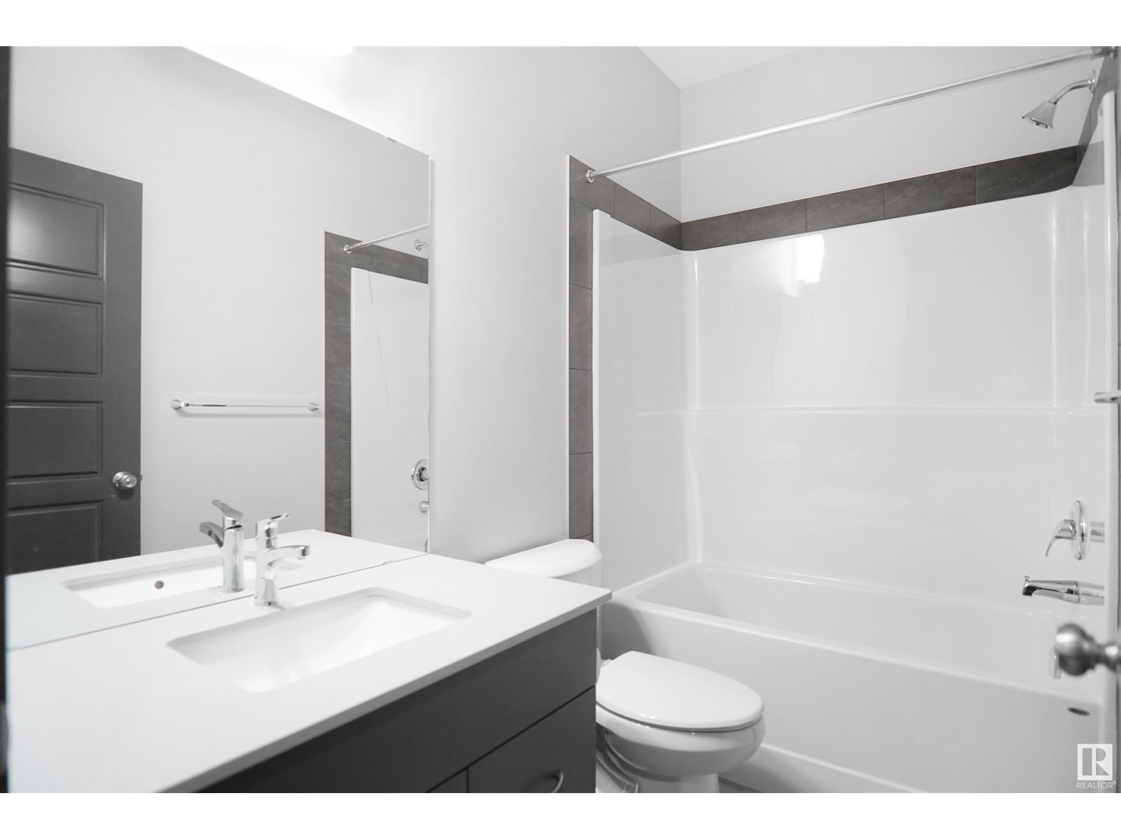 Photo 7 of 7232 182 Av Nw, Edmonton AB
