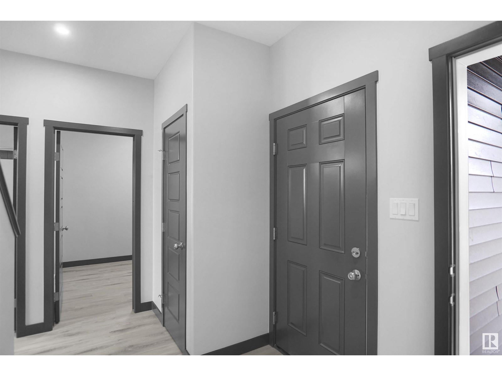 Photo 14 of 7232 182 Av Nw, Edmonton AB