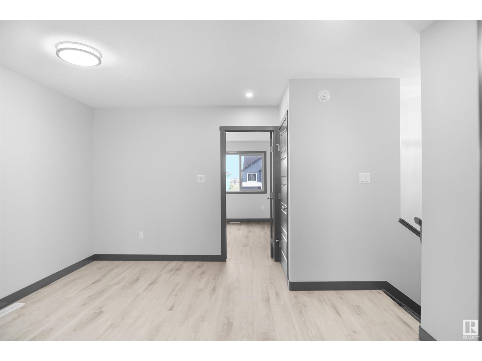 Photo 24 of 7232 182 Av Nw, Edmonton AB