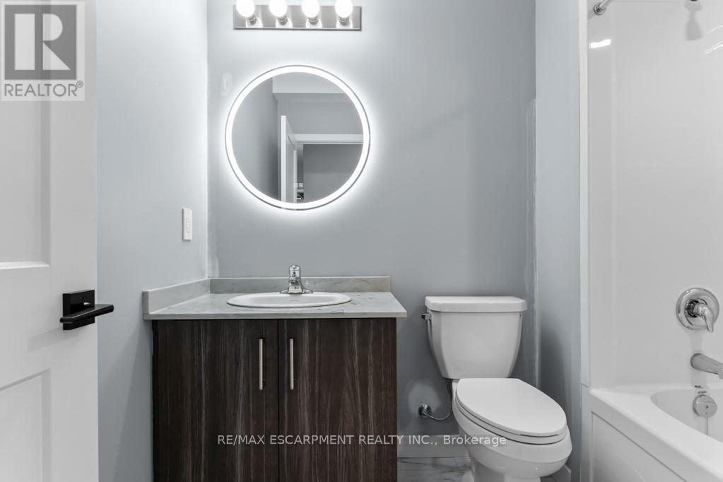 Photo 8 of 309 5002 King Street, Lincoln ON