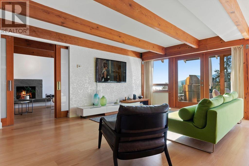 6072 EAGLERIDGE DRIVE, West Vancouver