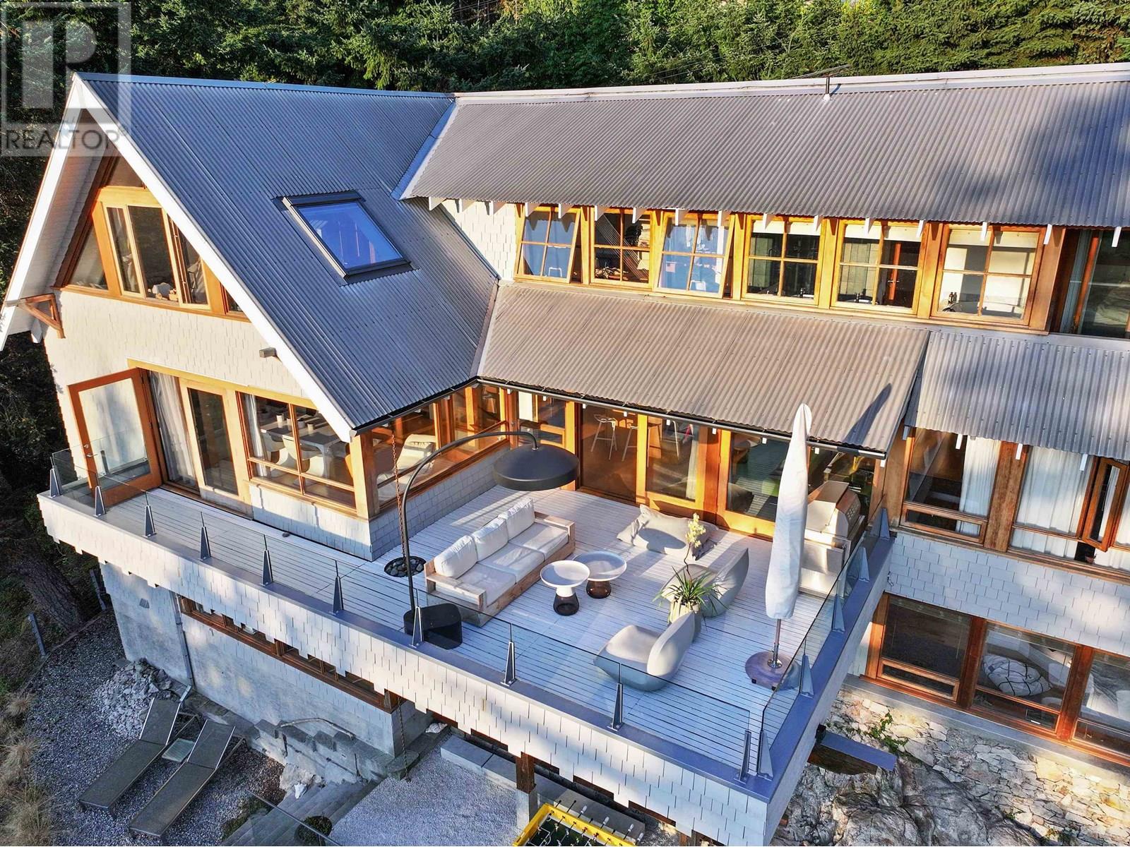 6072 EAGLERIDGE DRIVE, West Vancouver