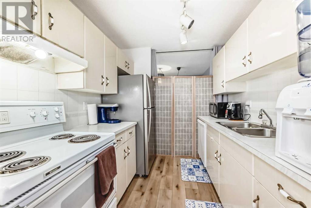 Single Family House for Sale in   Elbow Drive SW Haysboro Calgary 