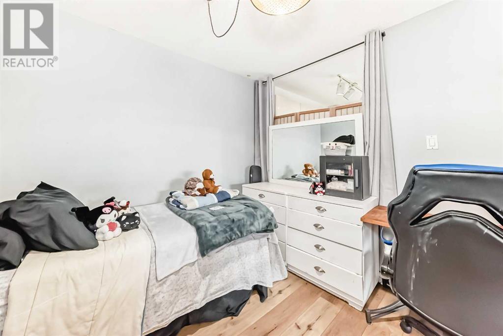 Single Family House for Sale in   Elbow Drive SW Haysboro Calgary 