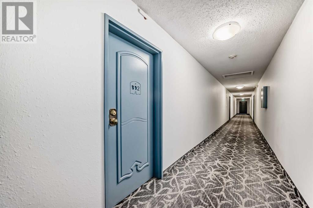 Single Family House for Sale in   Elbow Drive SW Haysboro Calgary 
