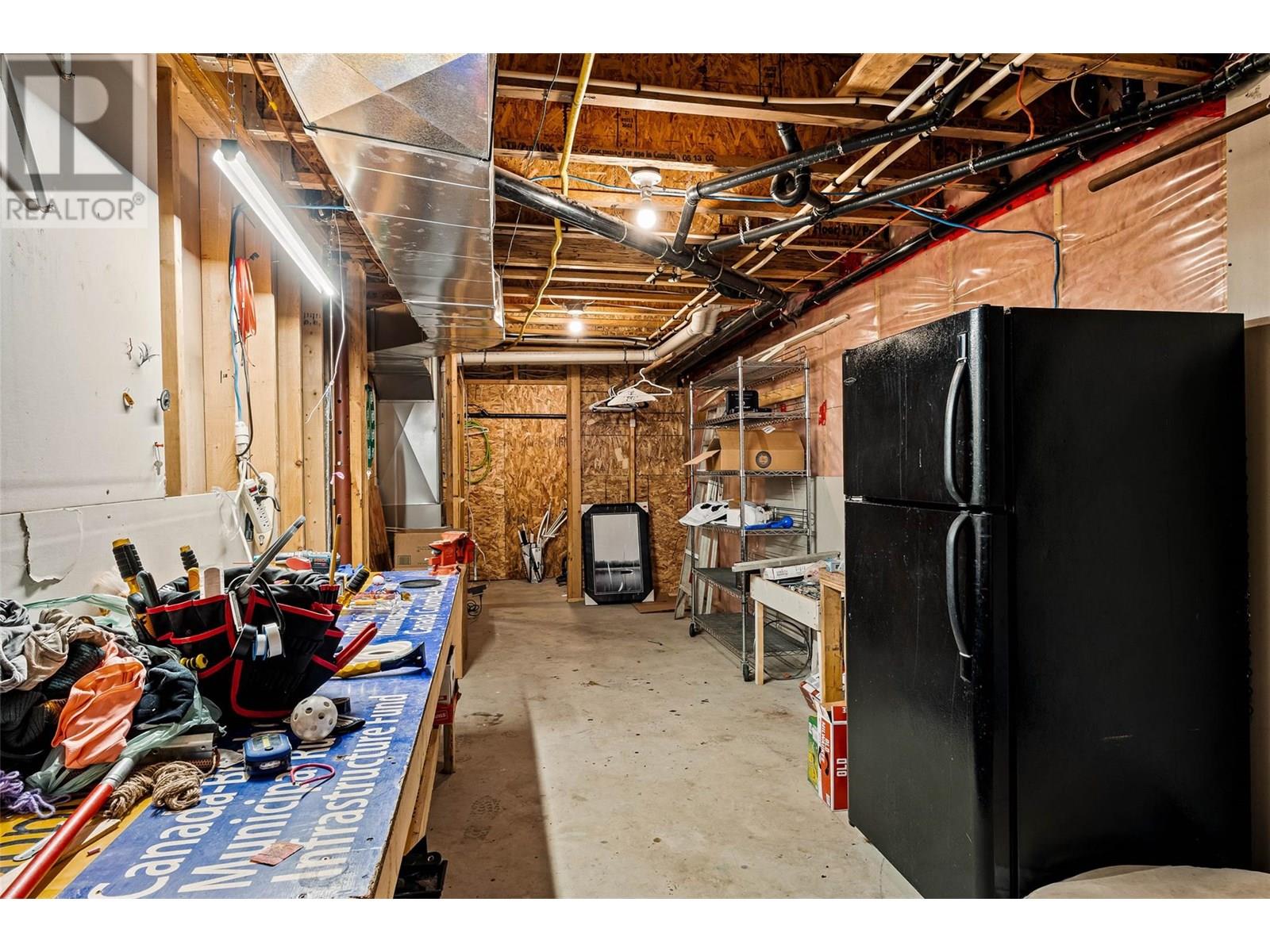 4890 PINE RIDGE WAY - 33