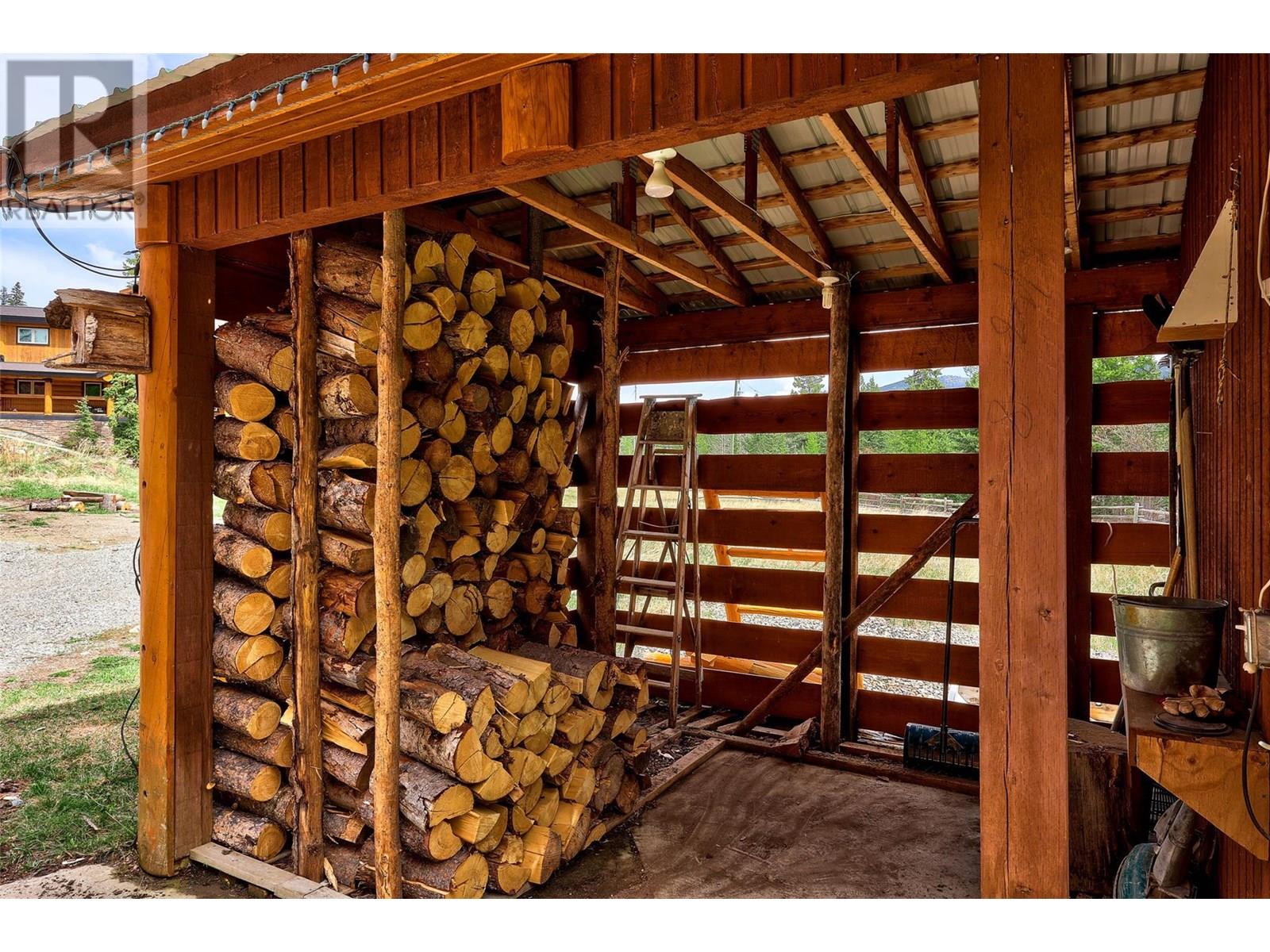 4890 PINE RIDGE WAY - 43