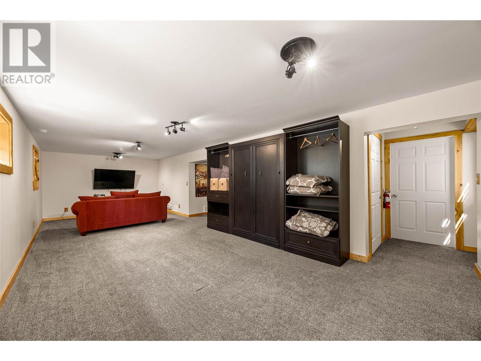 4890 PINE RIDGE WAY - 32