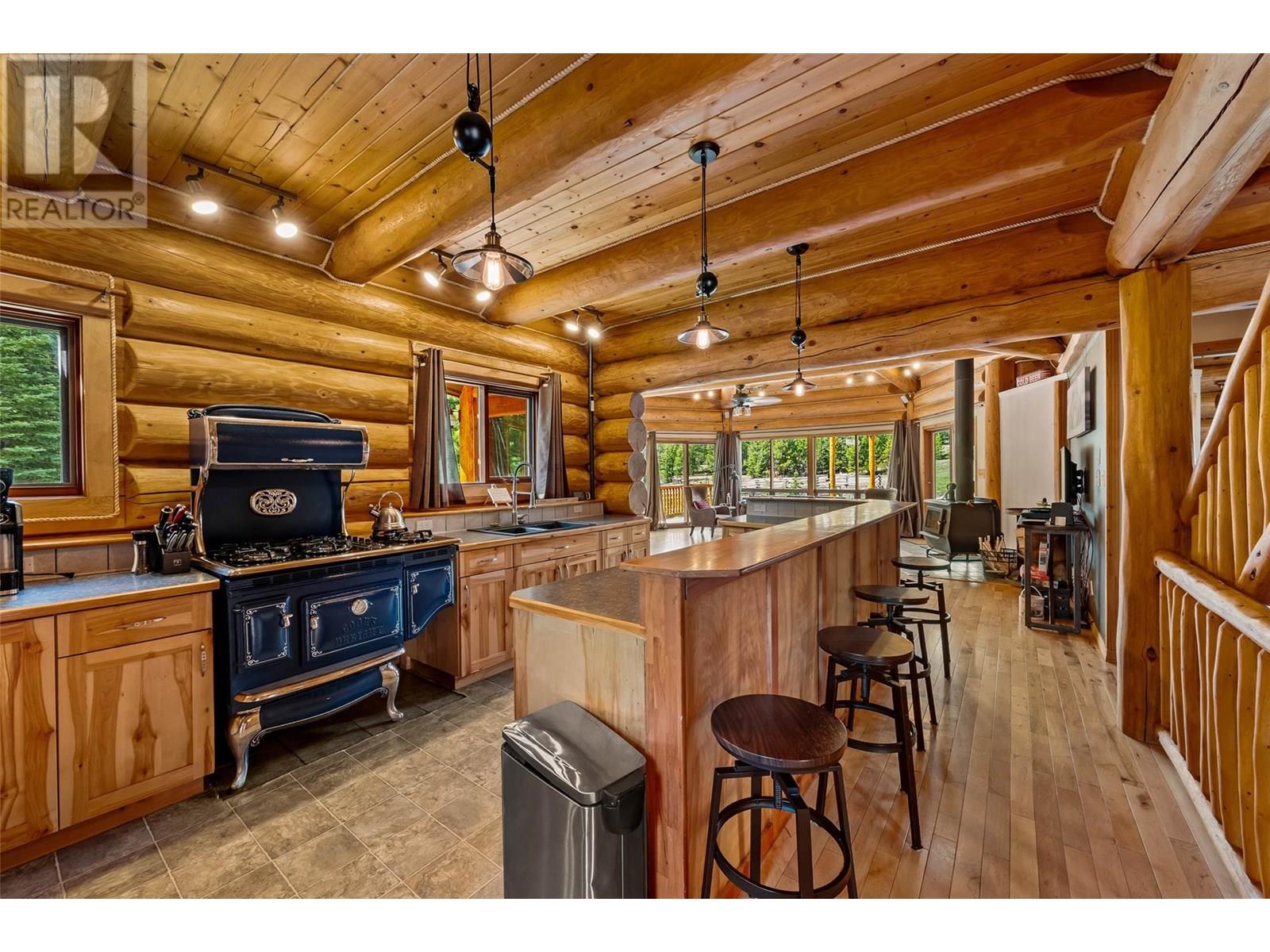 4890 PINE RIDGE WAY - 4