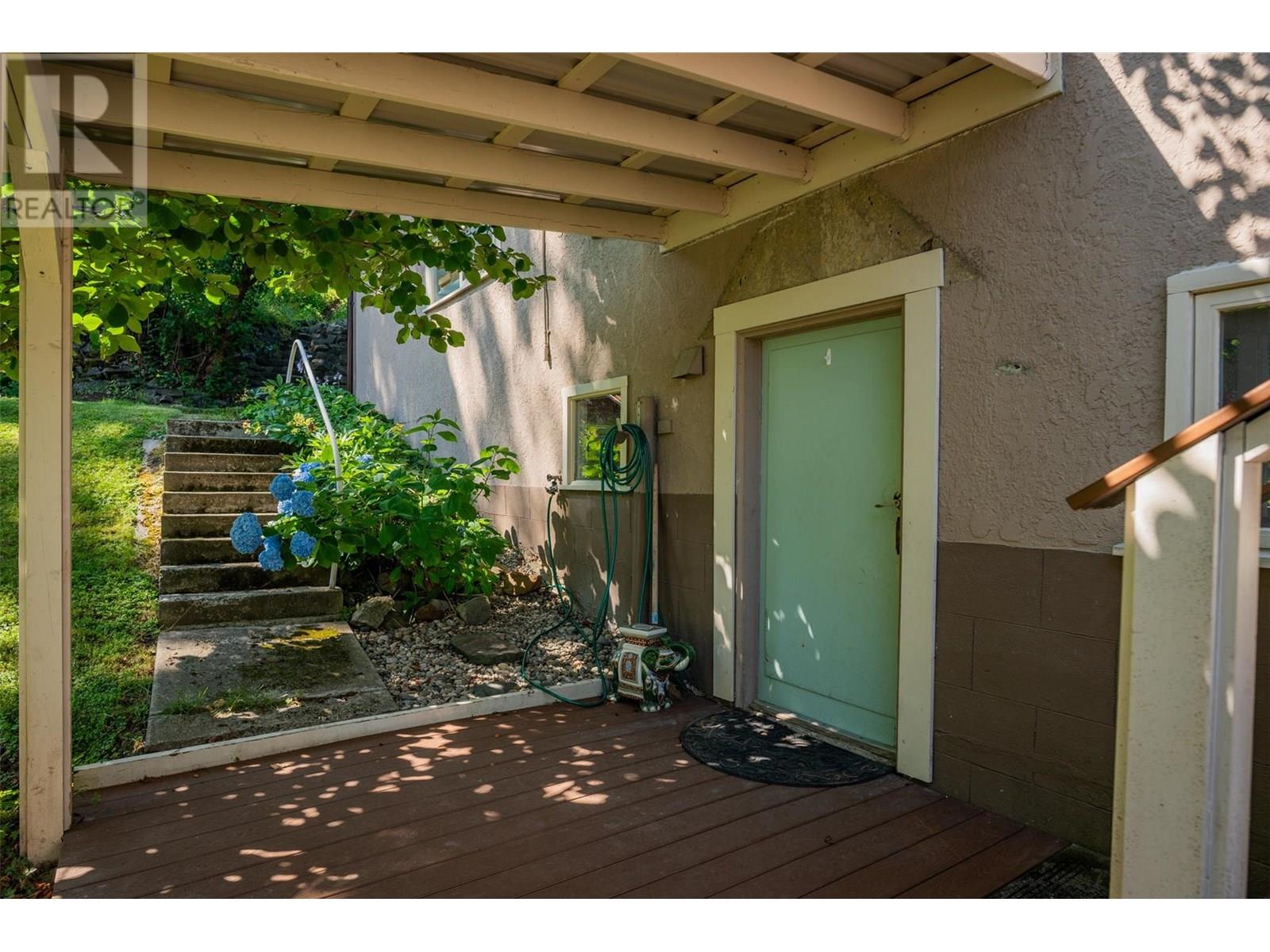 Photo 41 of 204 Union Street, Nelson BC