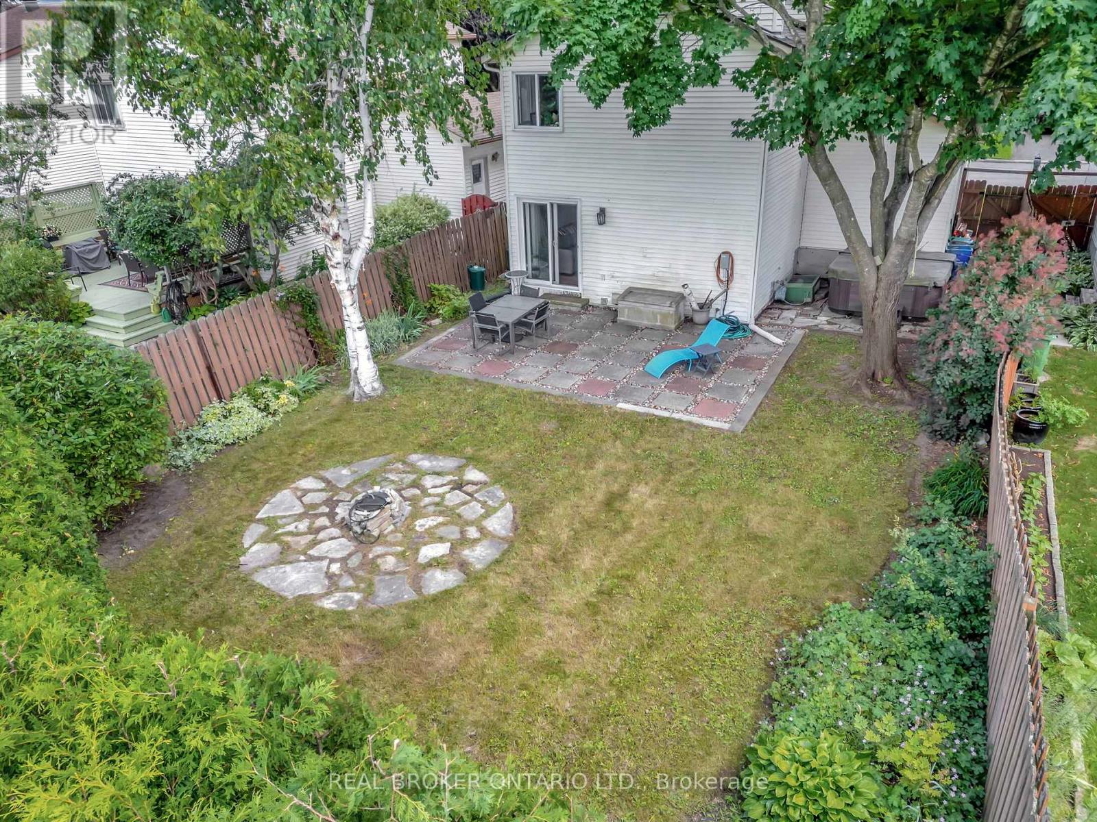 Photo 2 of 433 Duvernay Drive, Ottawa ON