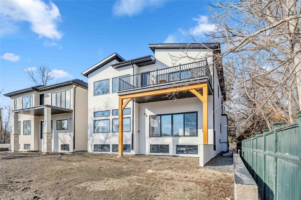 Photo 35 of 766 Crescent Drive, Winnipeg MB