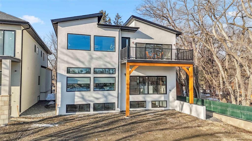 Photo 37 of 766 Crescent Drive, Winnipeg MB
