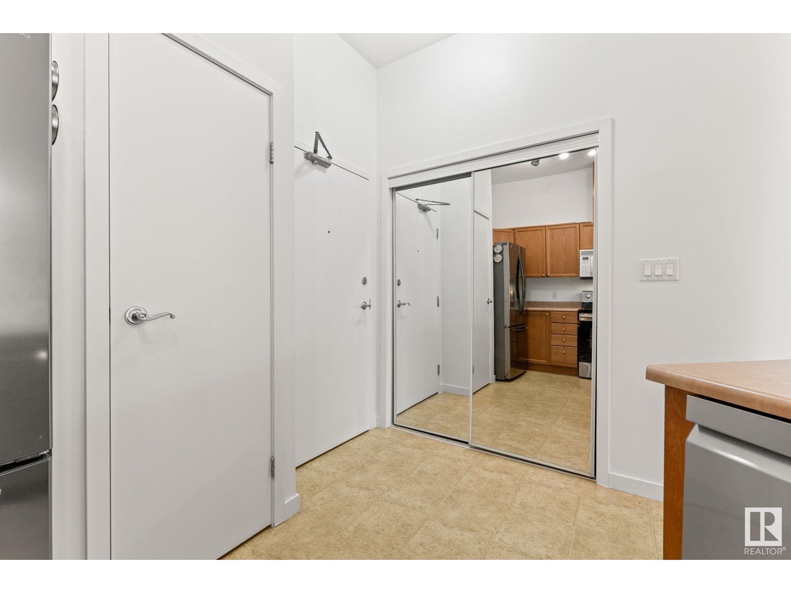 Photo 20 of 426 4312 139 Av Nw, Edmonton AB